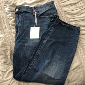 Lauren Conrad Skinny Crop- Medium Wash